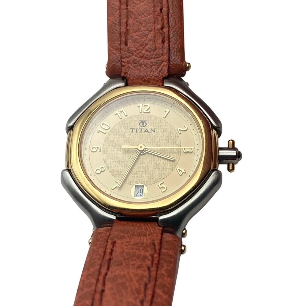 Titan Women's Quartz Watch 28mm - E 193 India-Fresh Battery- Adjustable Band WR
